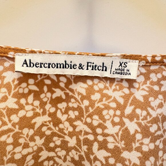 Abercrombie Floral Blouse - Picture 3 of 5
